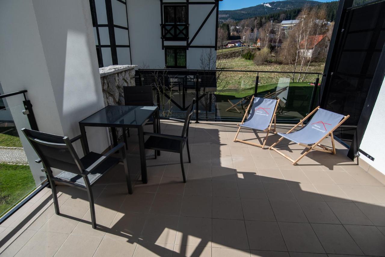 Apartamenty Amira W Kompleksie Apartamenty Piano Сверадув-Здруй Экстерьер фото
