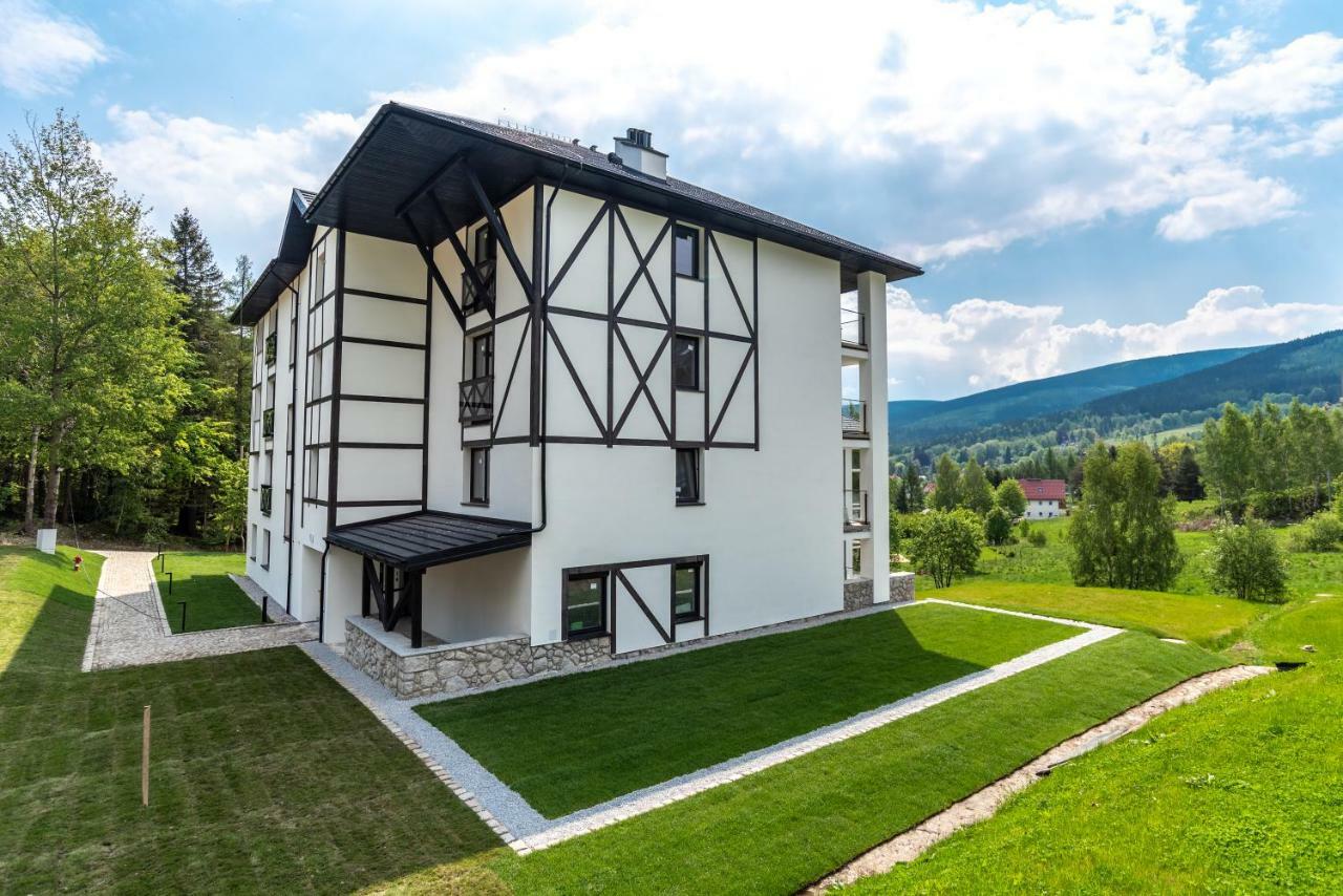 Apartamenty Amira W Kompleksie Apartamenty Piano Сверадув-Здруй Экстерьер фото