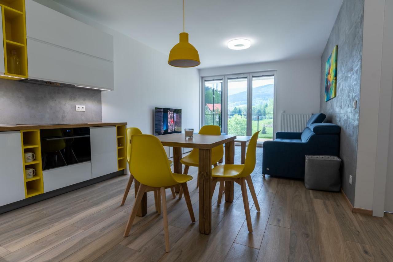 Apartamenty Amira W Kompleksie Apartamenty Piano Сверадув-Здруй Экстерьер фото